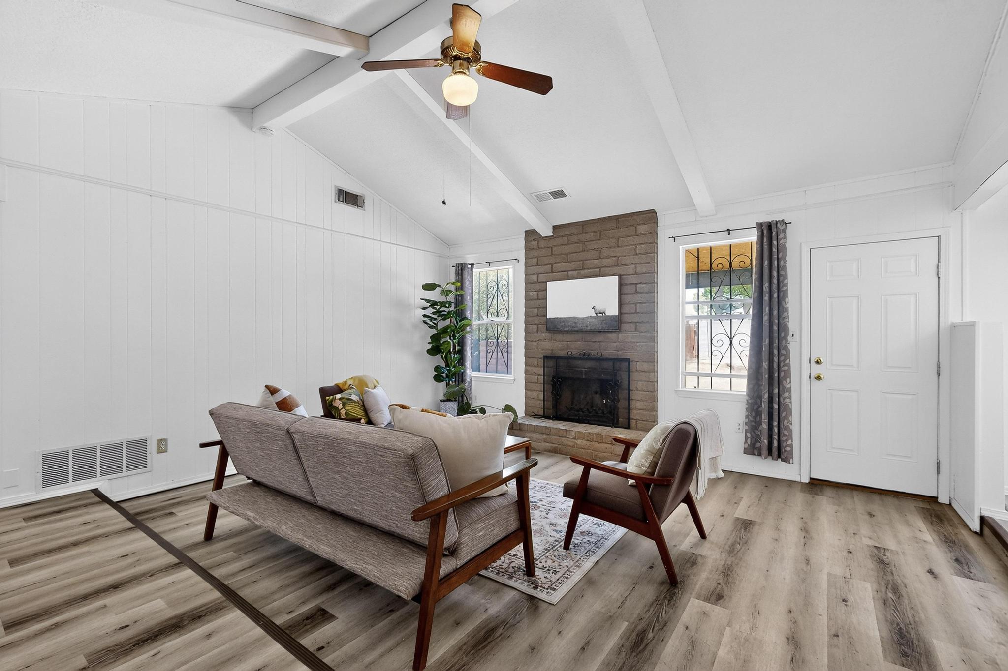 6407 Mendius Avenue NE