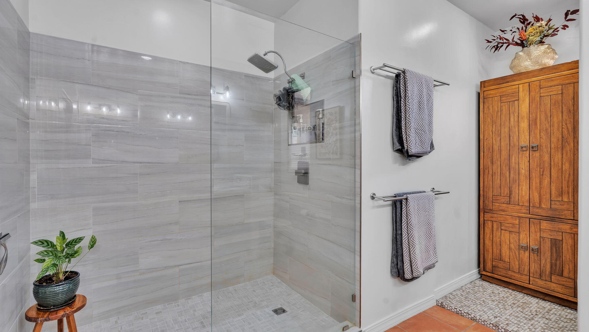 5111 Sevilla Avenue NW