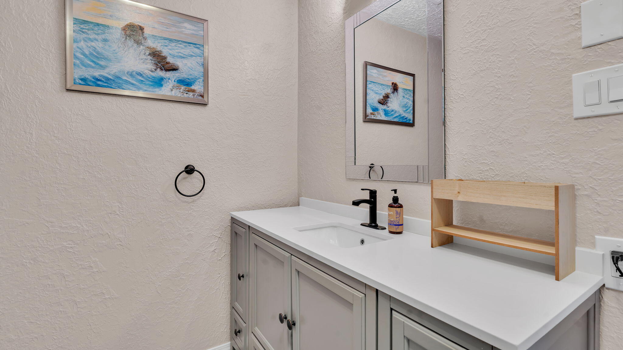 14329 Windsor Place NE