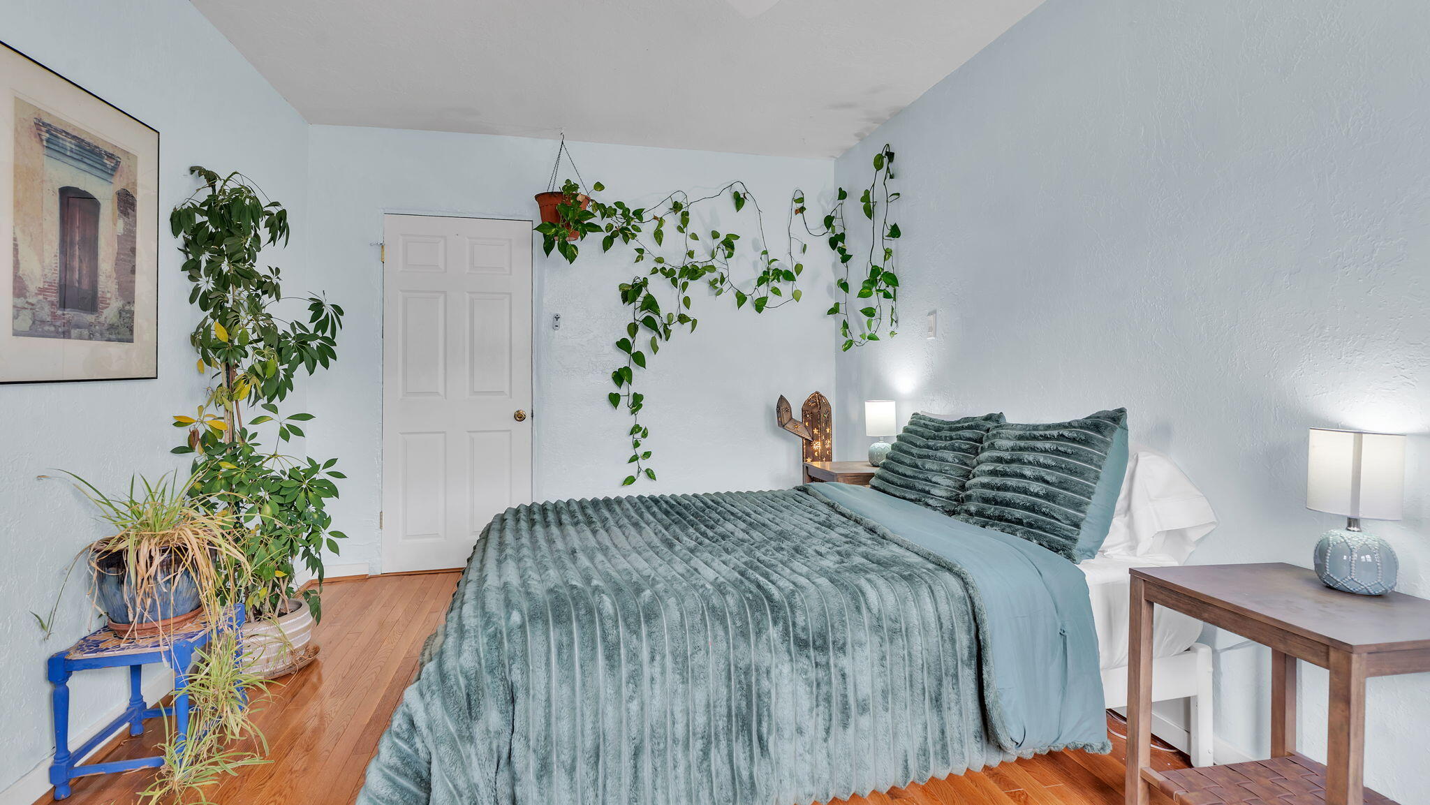 1046 McMullen Drive NW