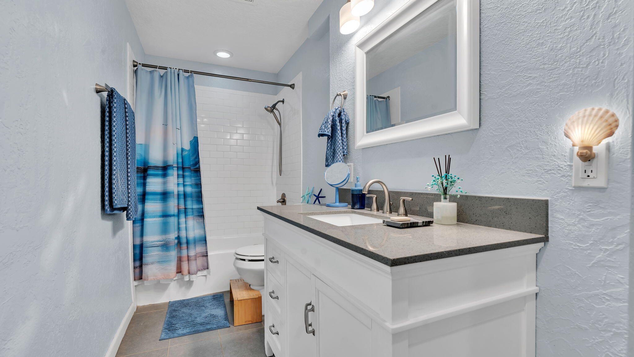 1046 McMullen Drive NW