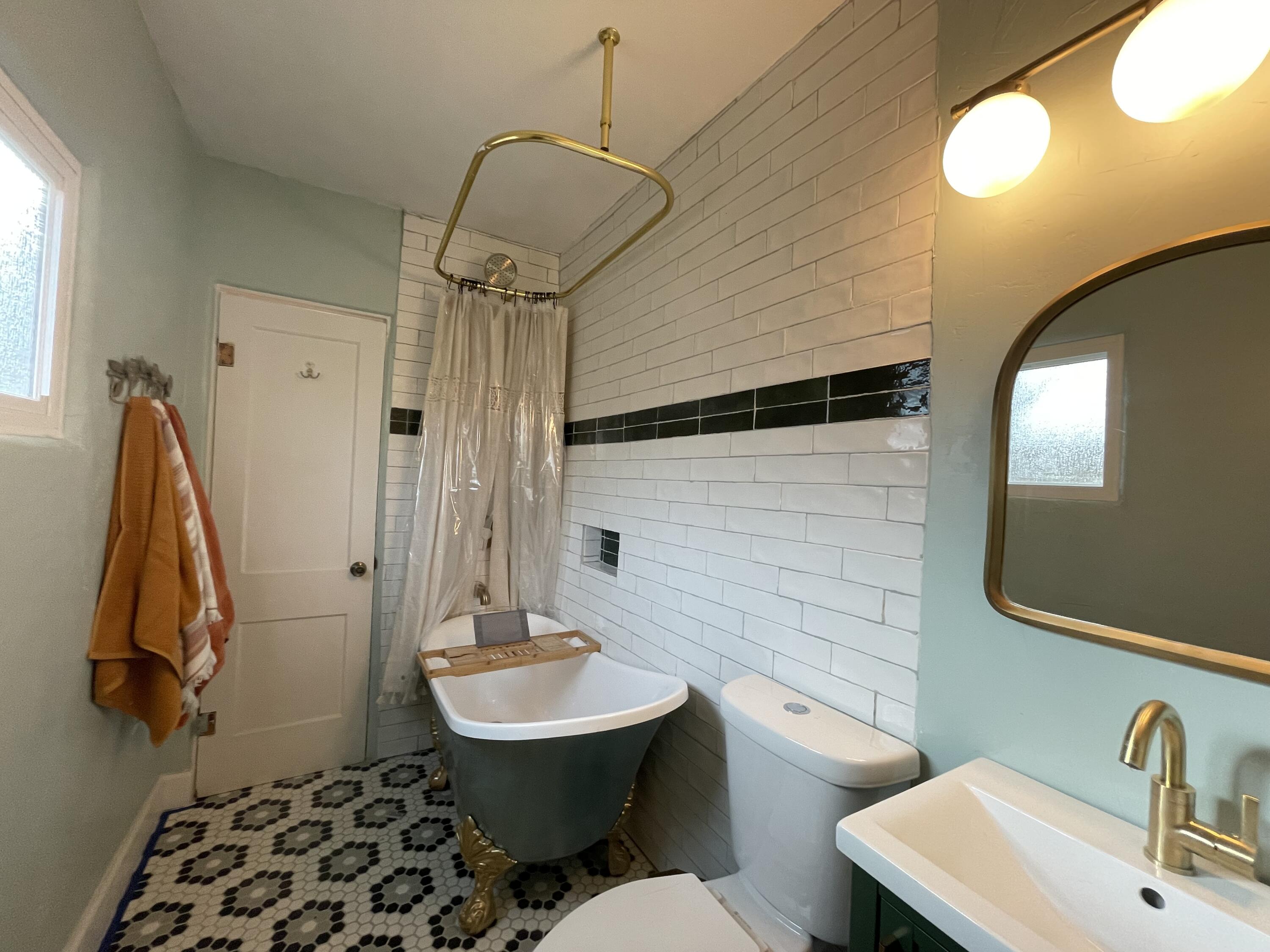 409 Morningside Drive NE