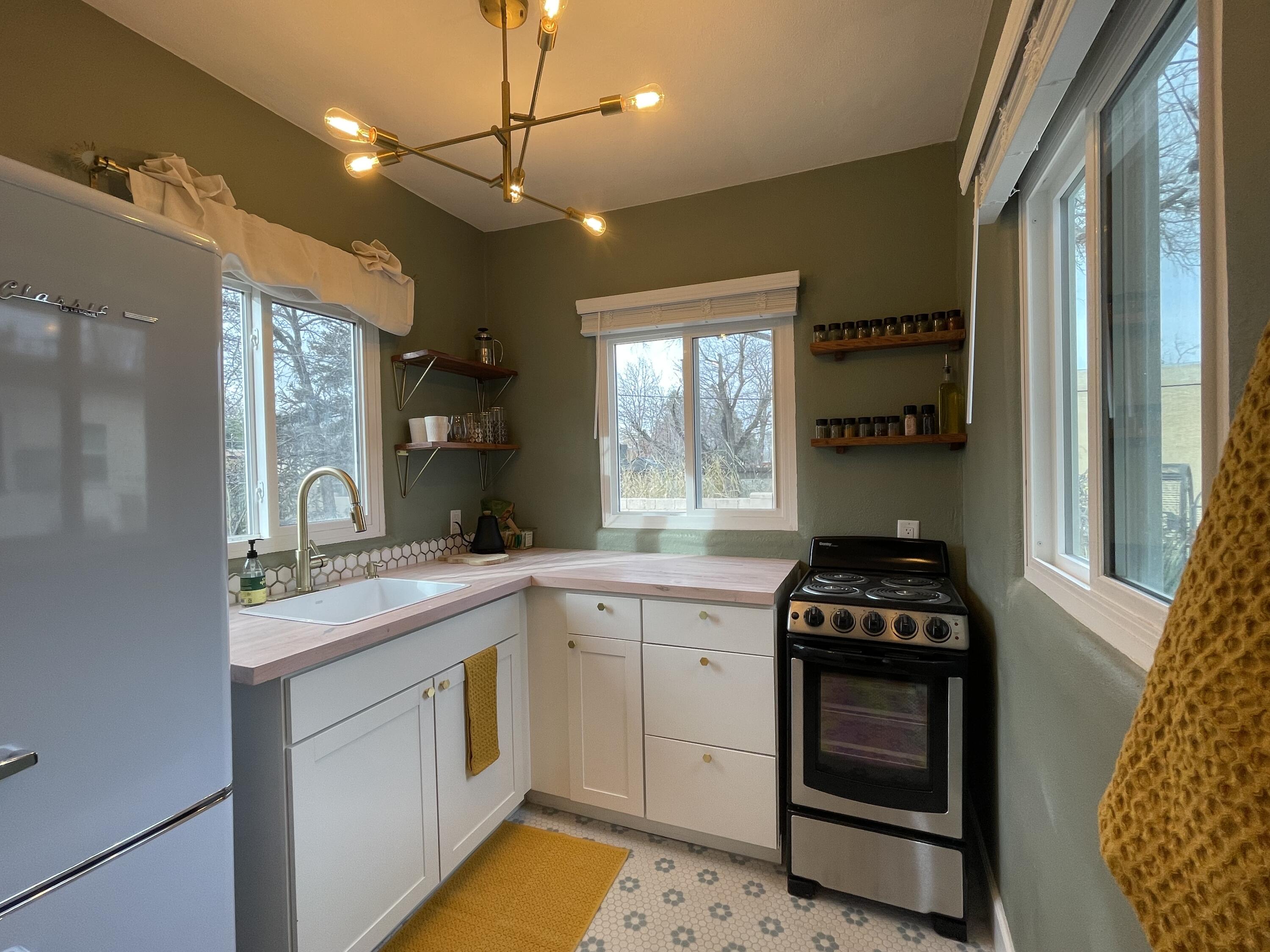 409 Morningside Drive NE