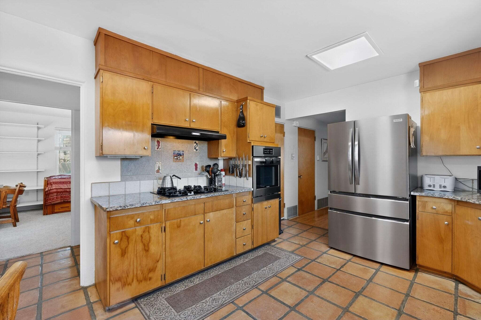 1601 Vassar Drive SE