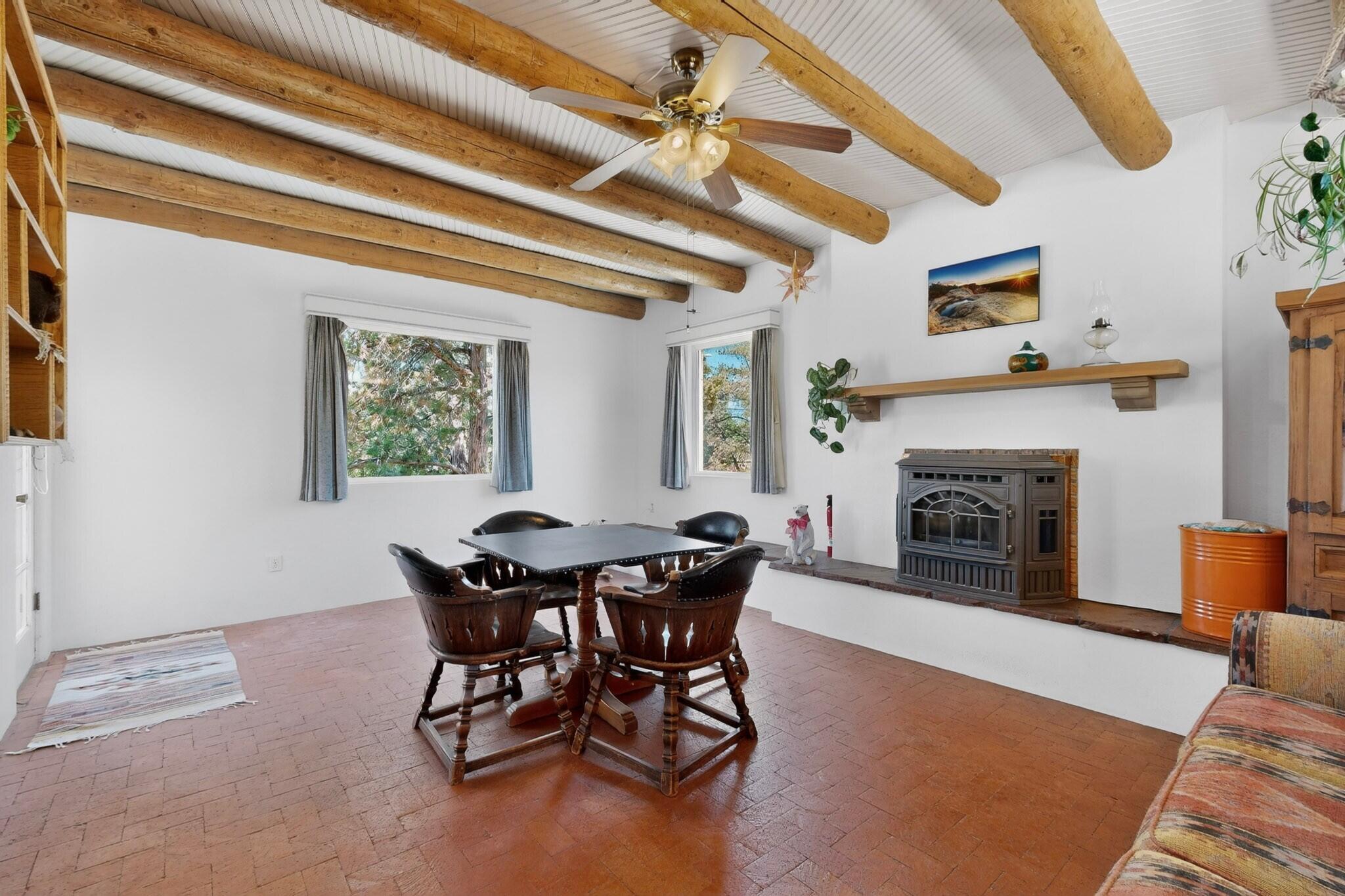 1601 Vassar Drive SE