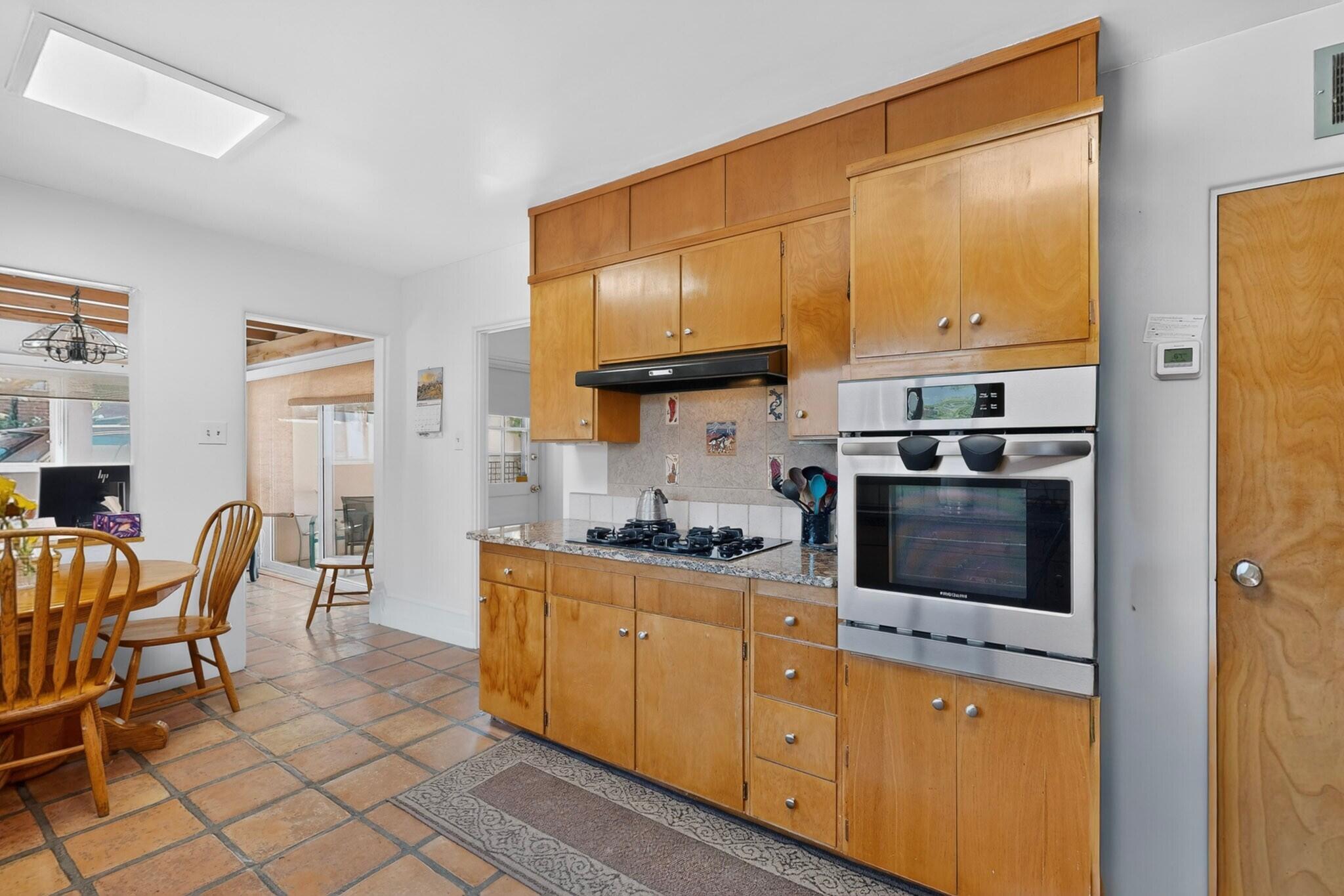 1601 Vassar Drive SE