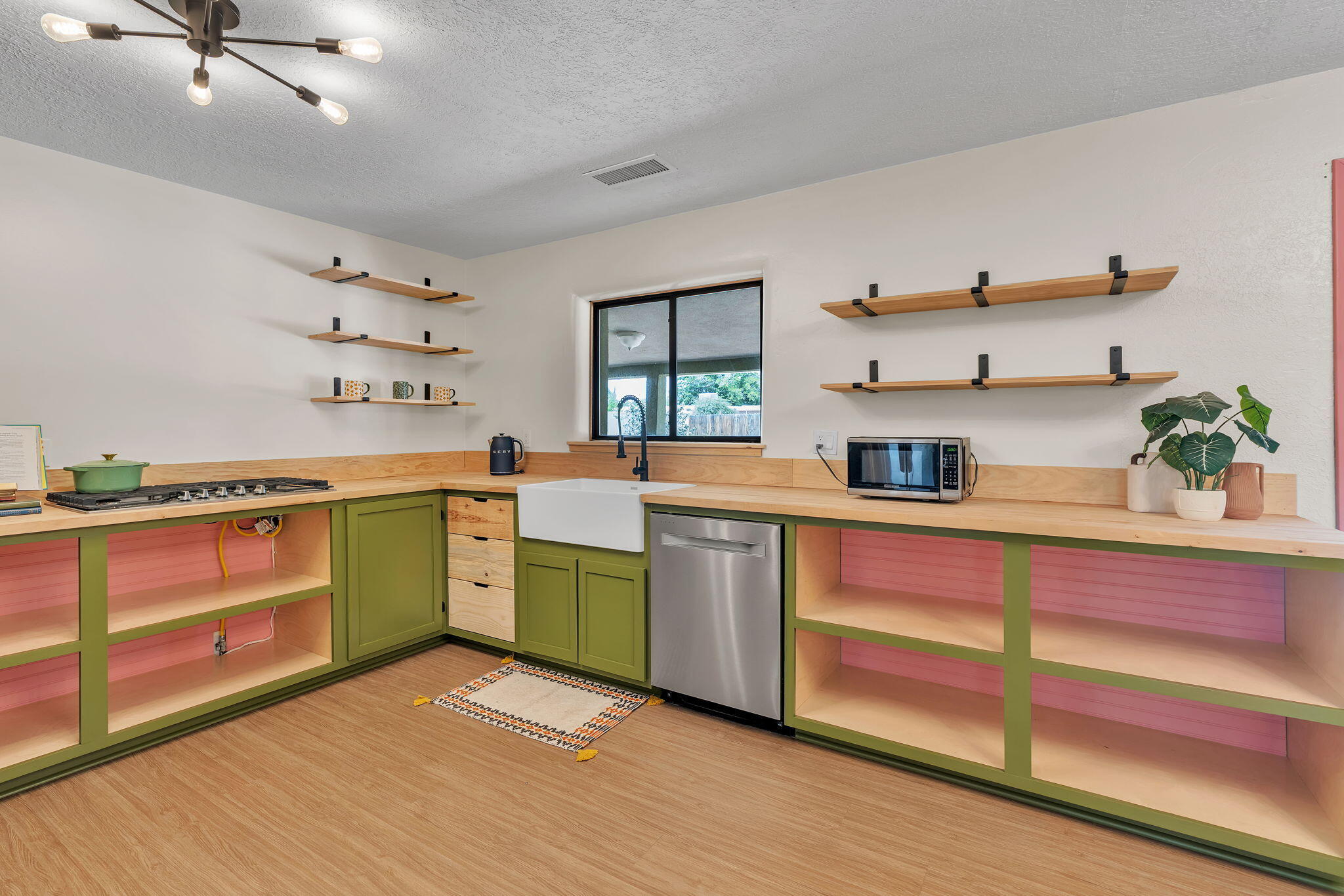 2707 Floral Road NW