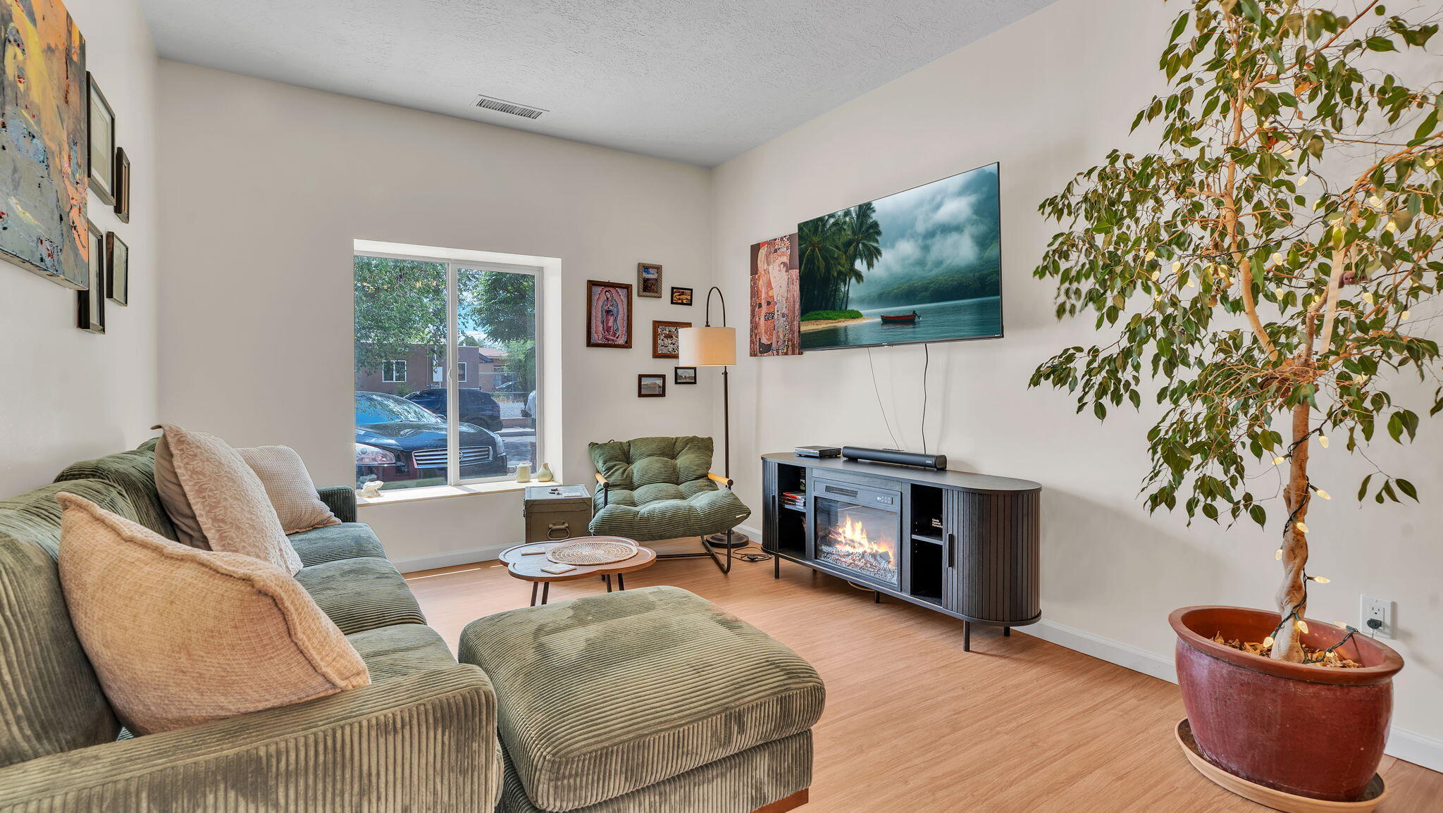 2707 Floral Road NW