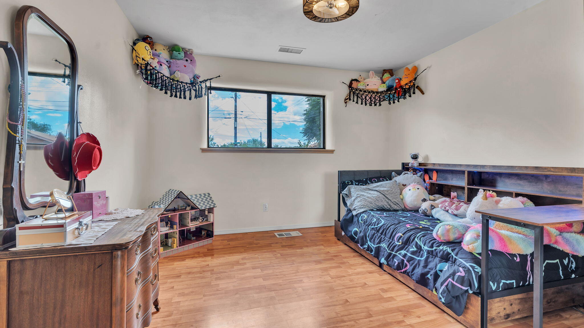 2707 Floral Road NW