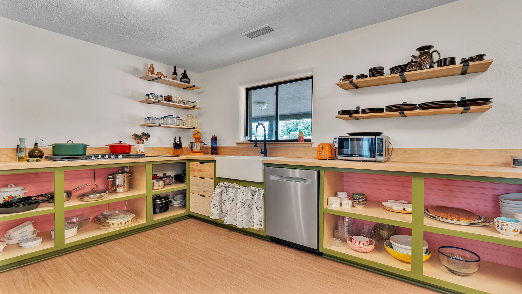 2707 Floral Road NW