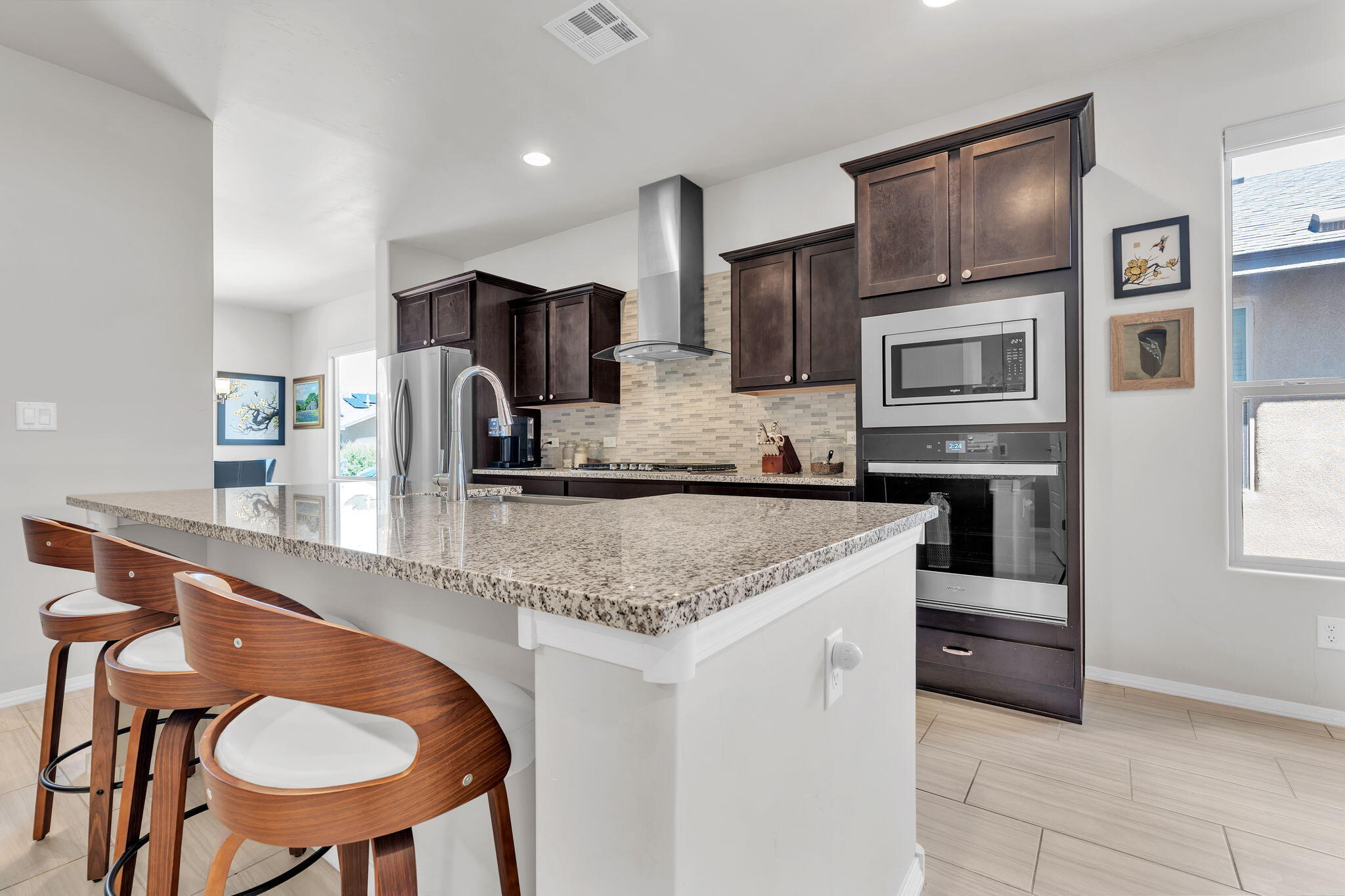 4244 Crowned Eagle Loop NE