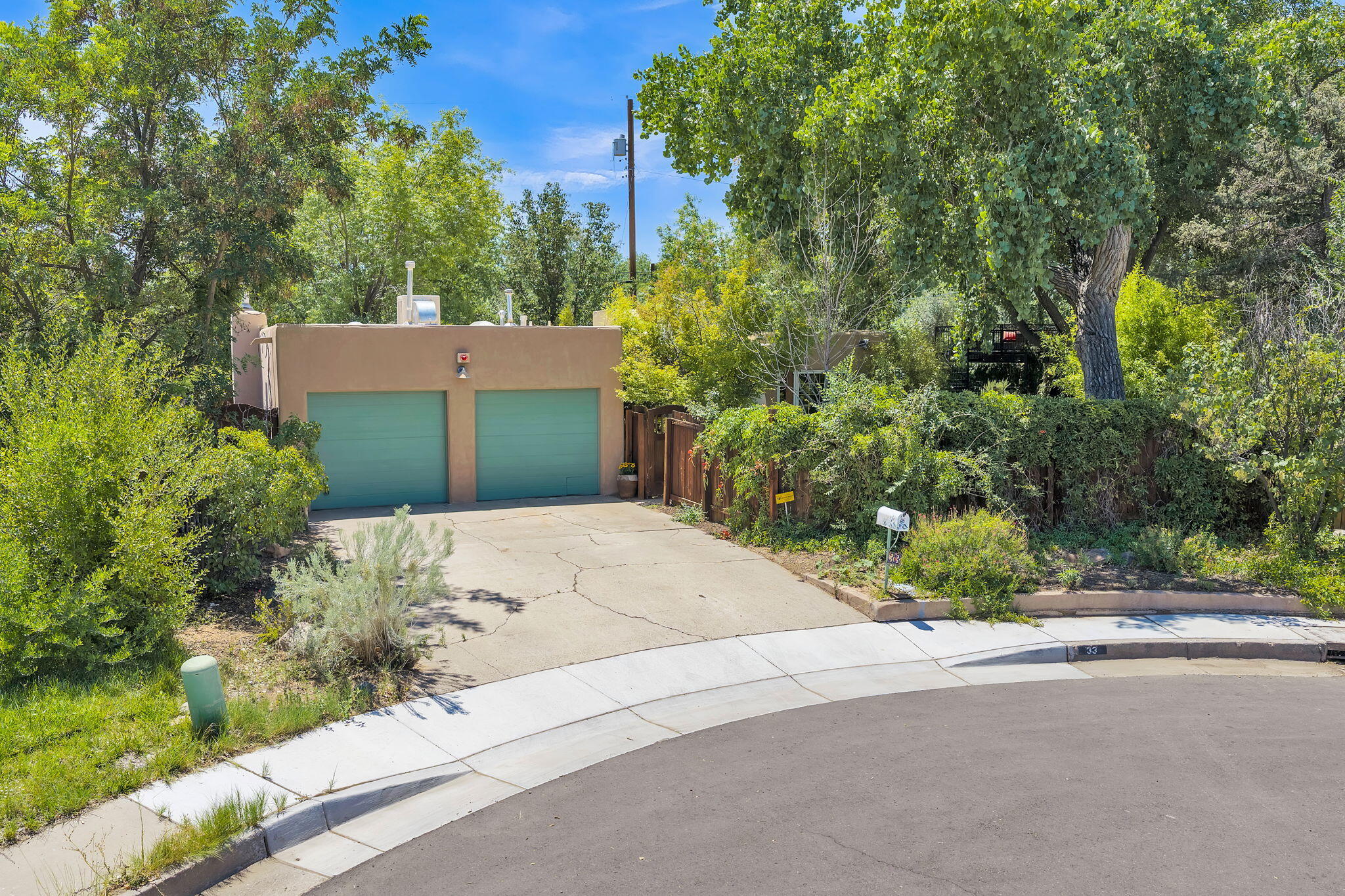 33 Garden Park Circle NW