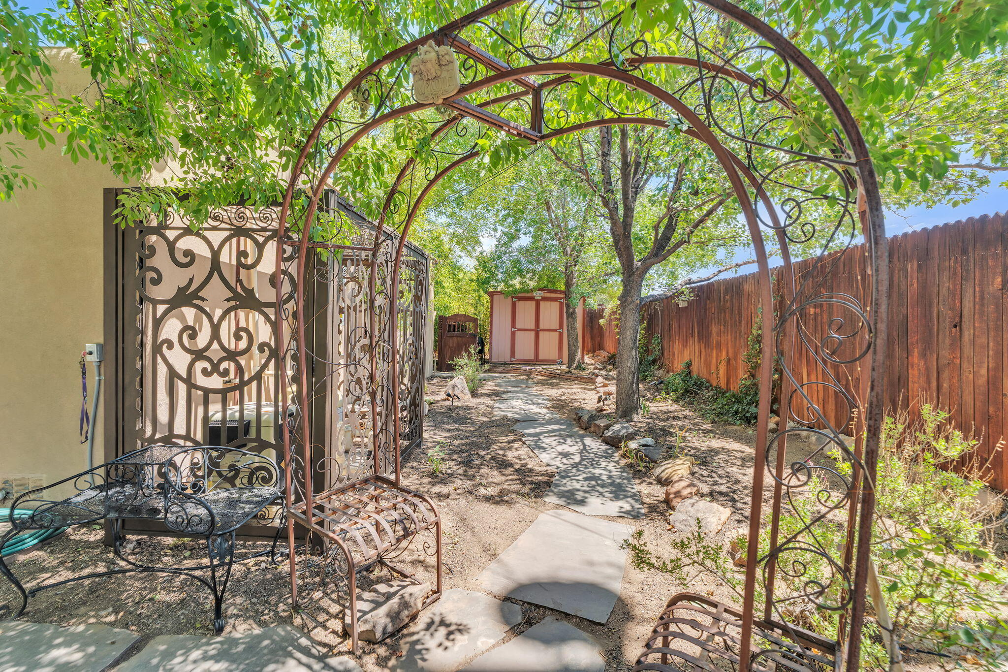 33 Garden Park Circle NW