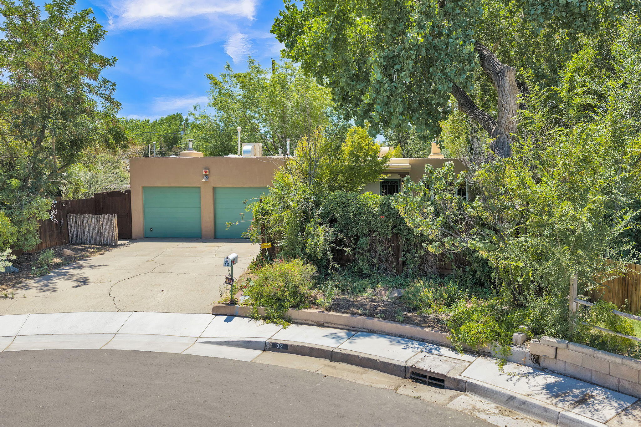 33 Garden Park Circle NW