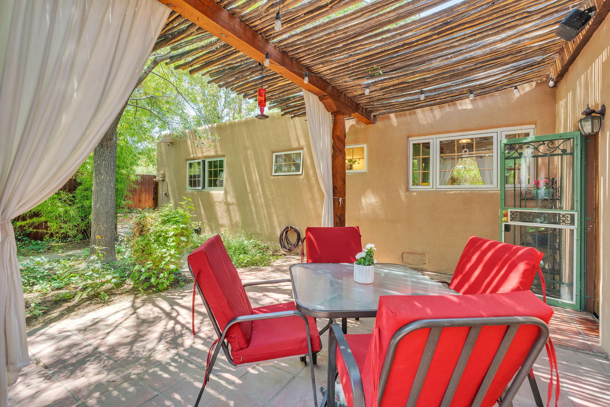 33 Garden Park Circle NW