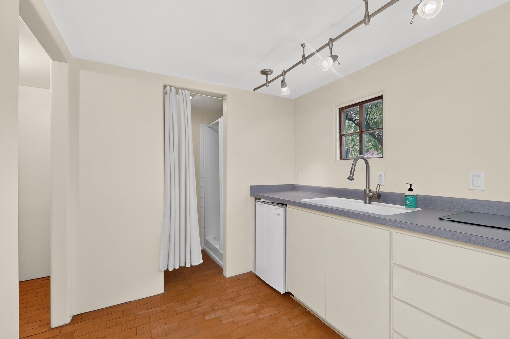 309 Carlisle Boulevard NE