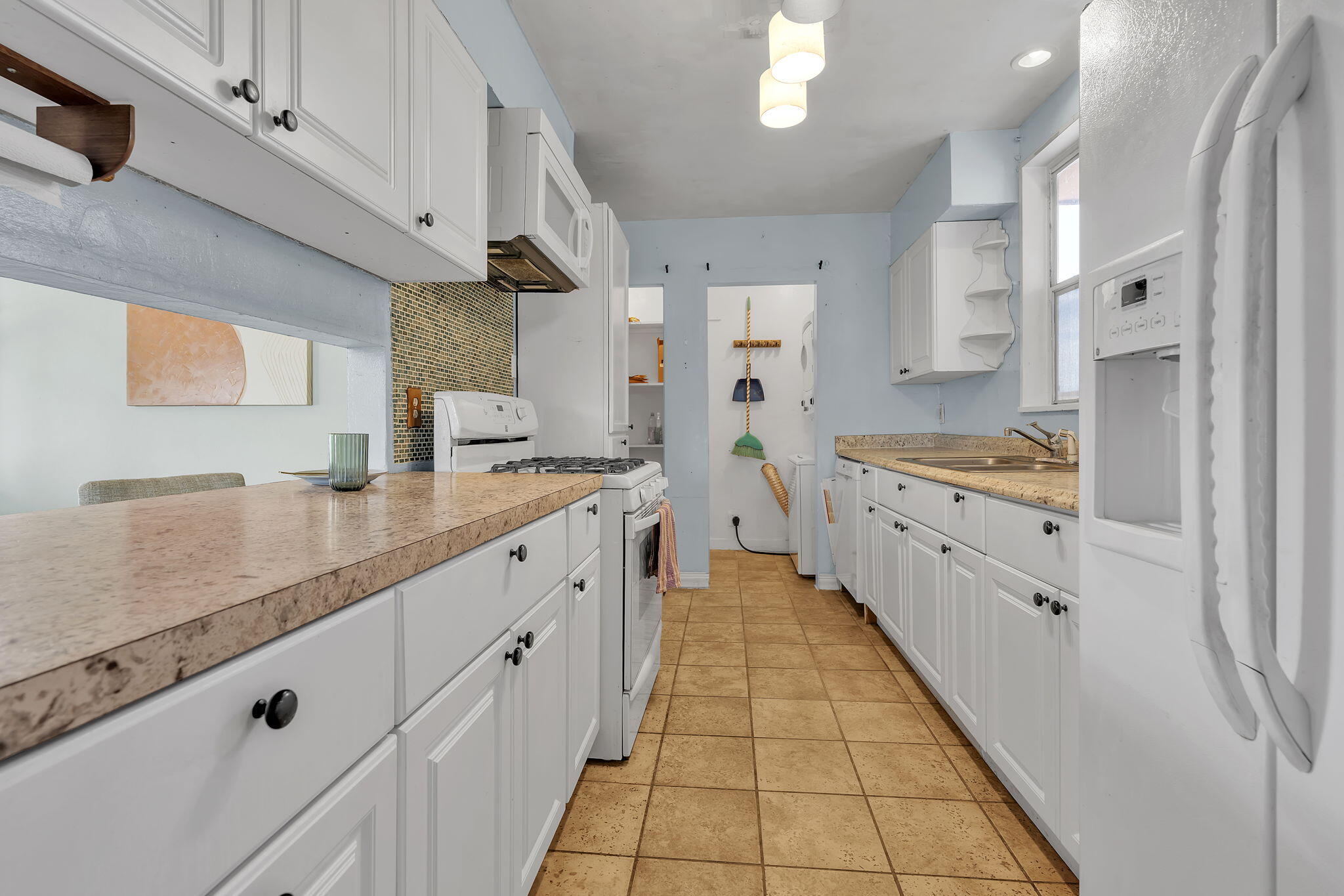 5008 Redlands Road NW