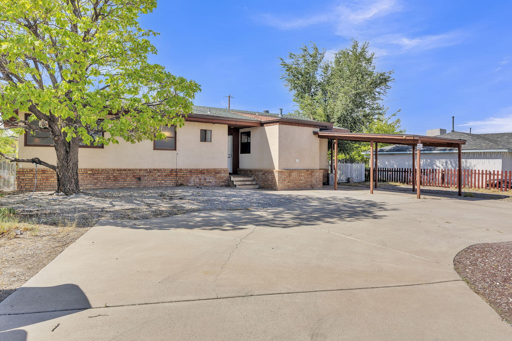 5008 Redlands Road NW
