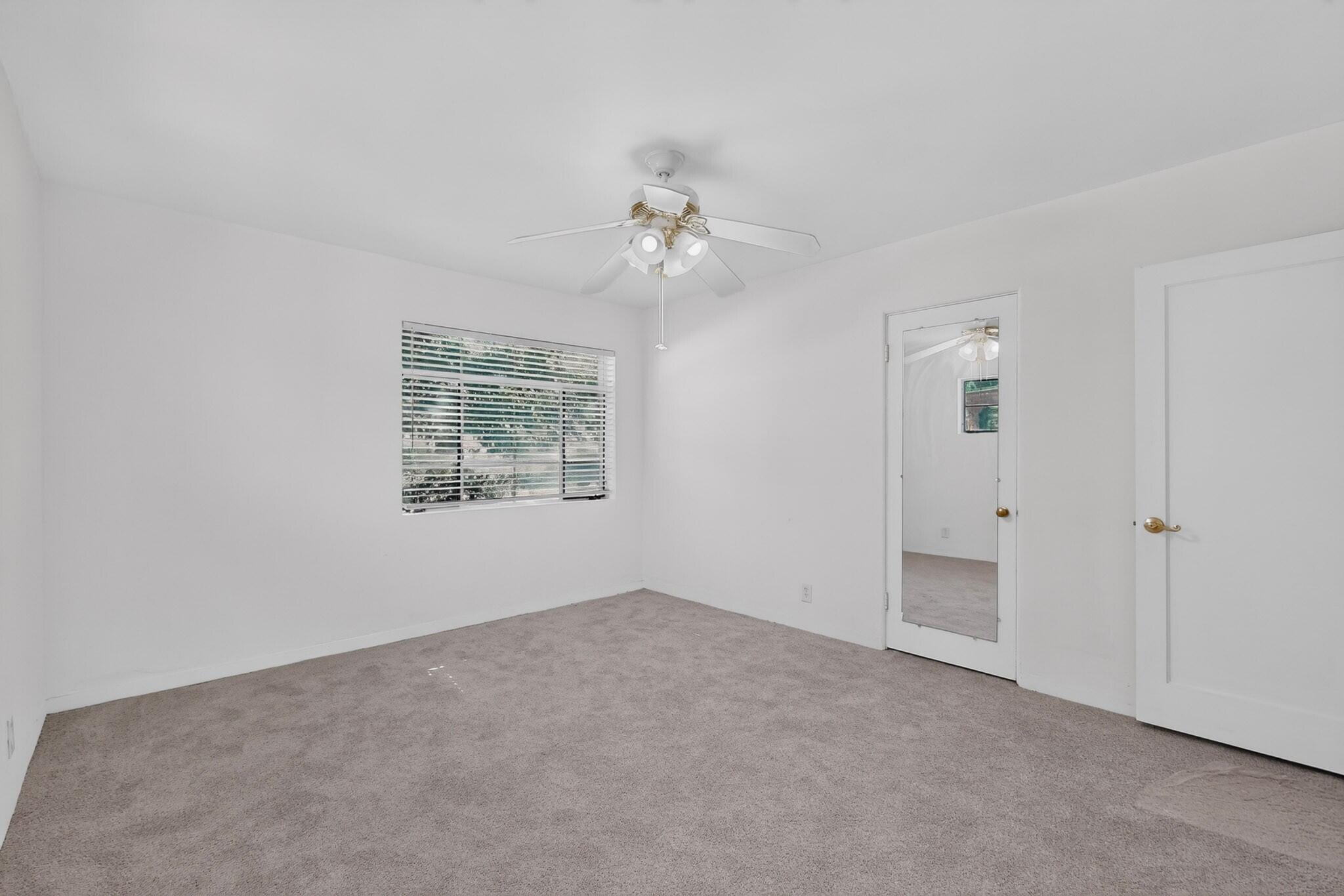 2015 Vermont Street NE