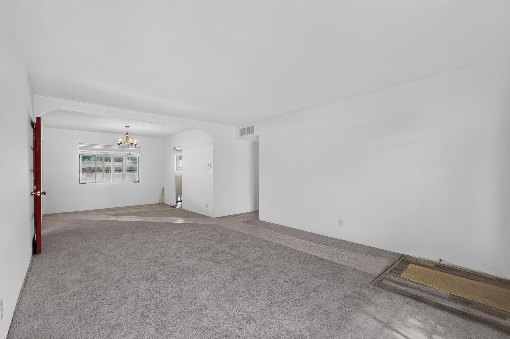 2015 Vermont Street NE