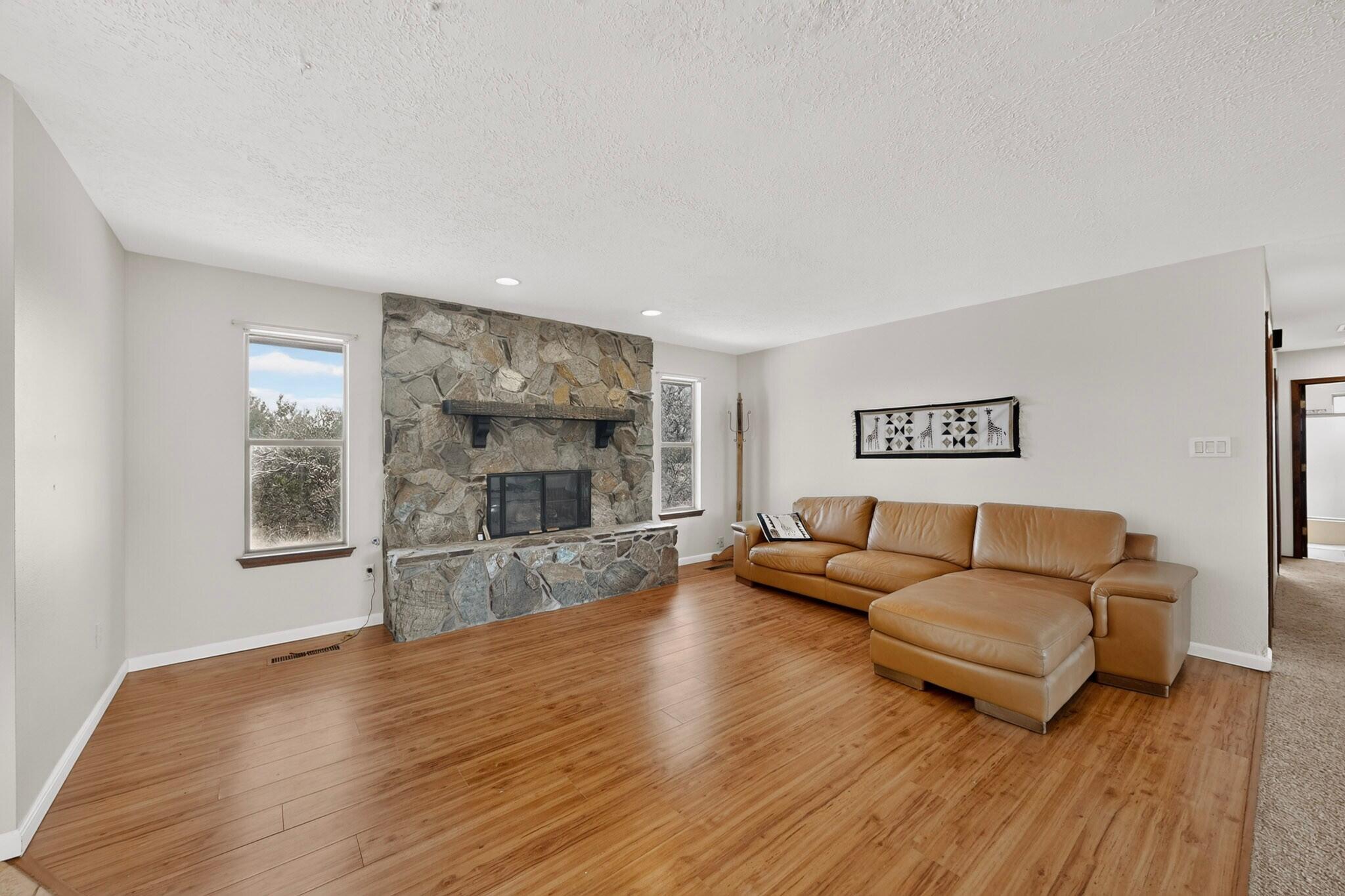 15 Vega Road