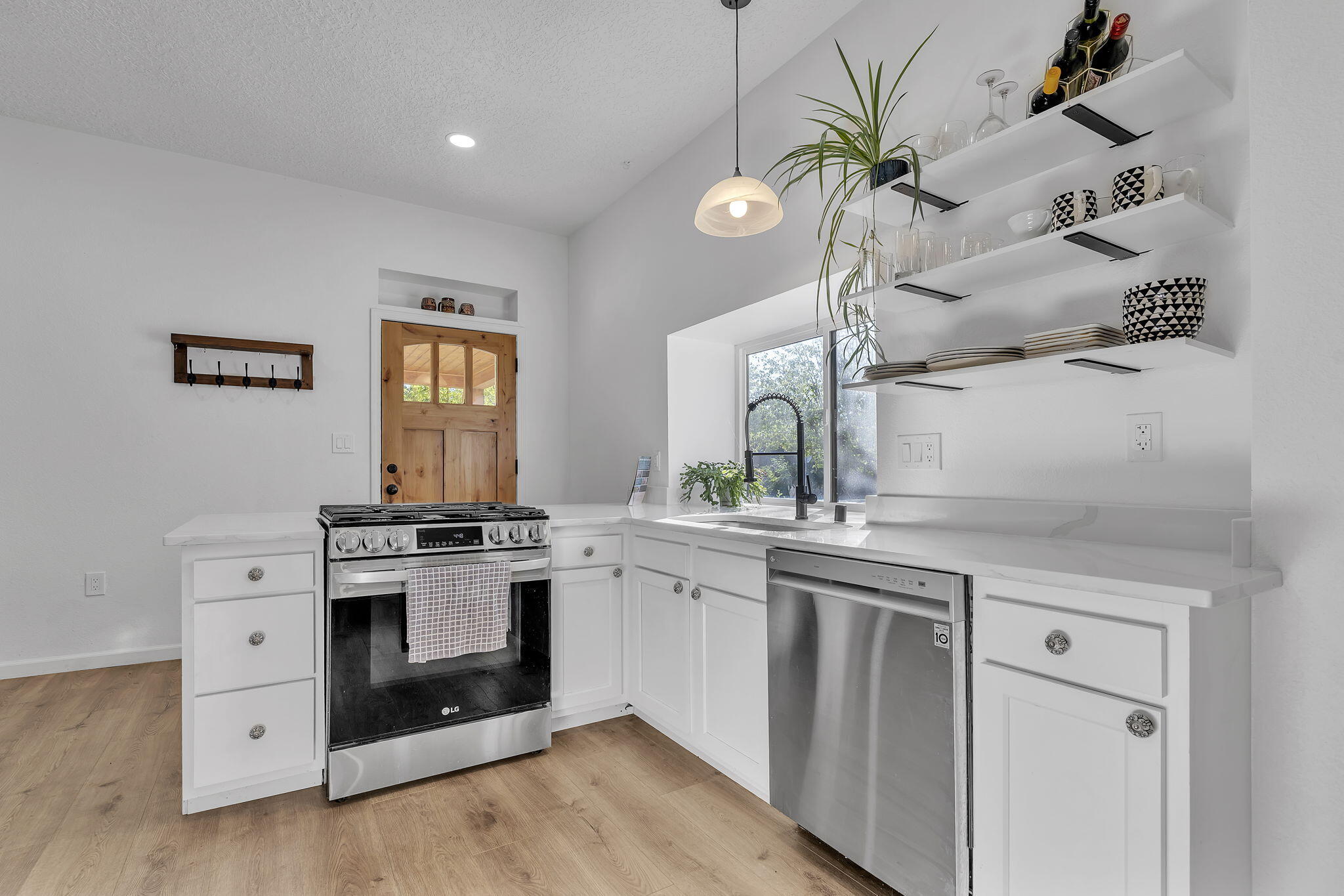 800 13th Street NW