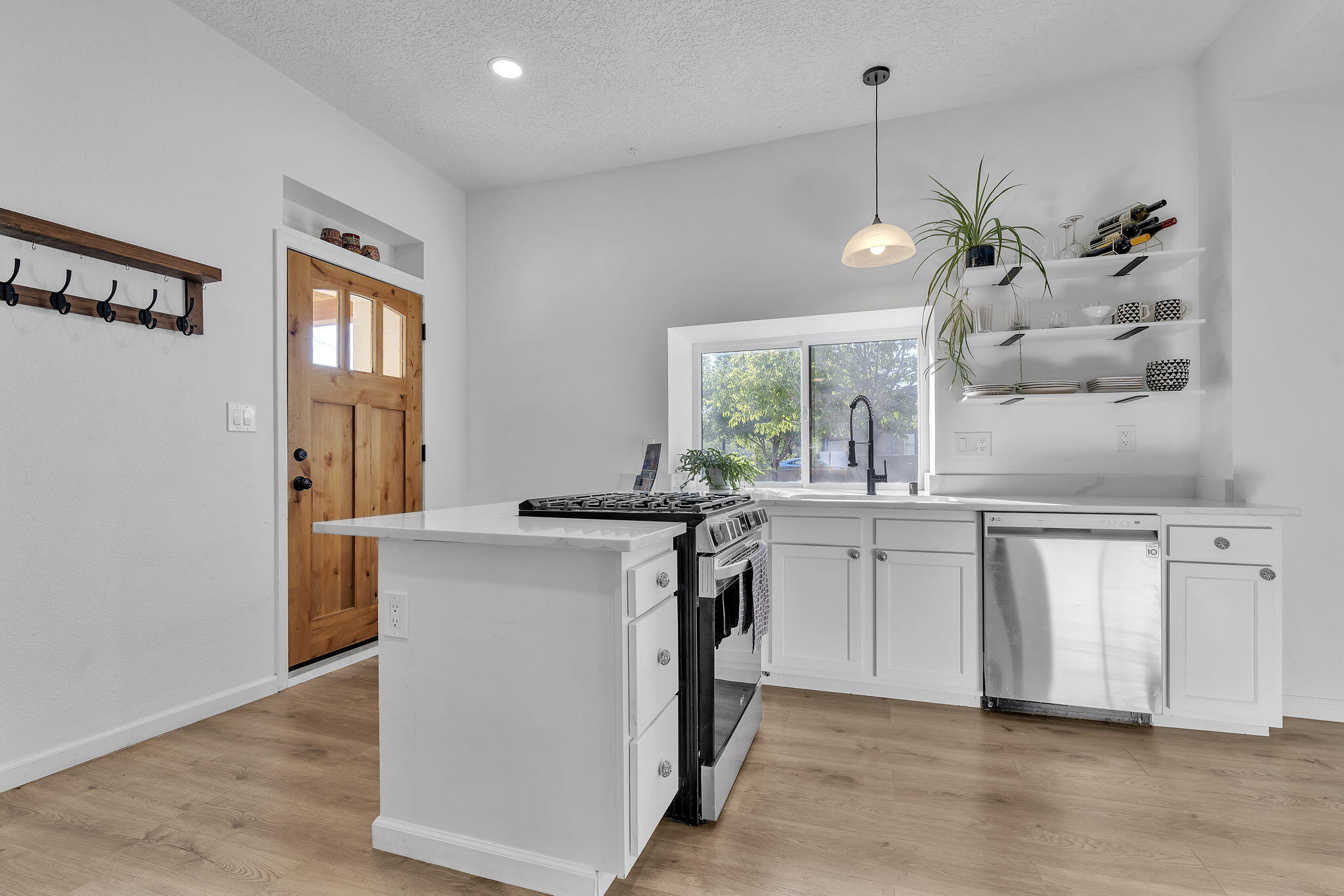 800 13th Street NW
