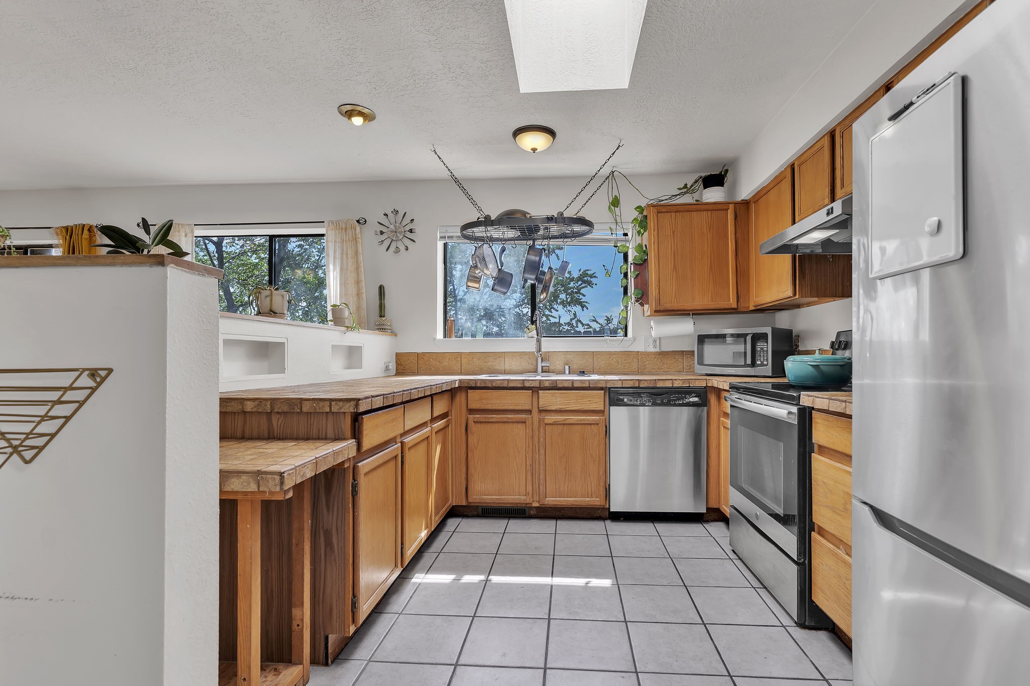 2450 CALLE CONTESSA