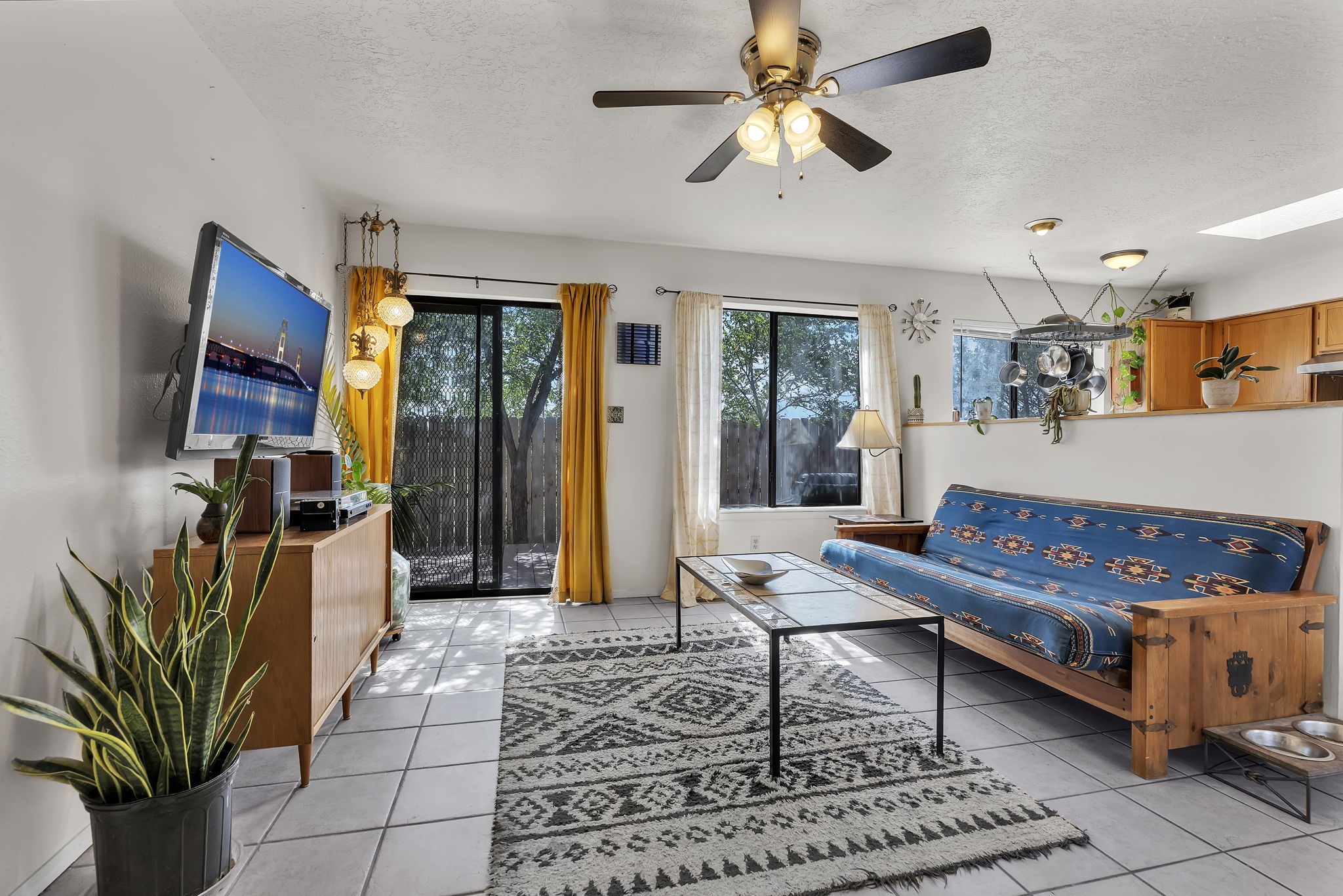 2450 CALLE CONTESSA