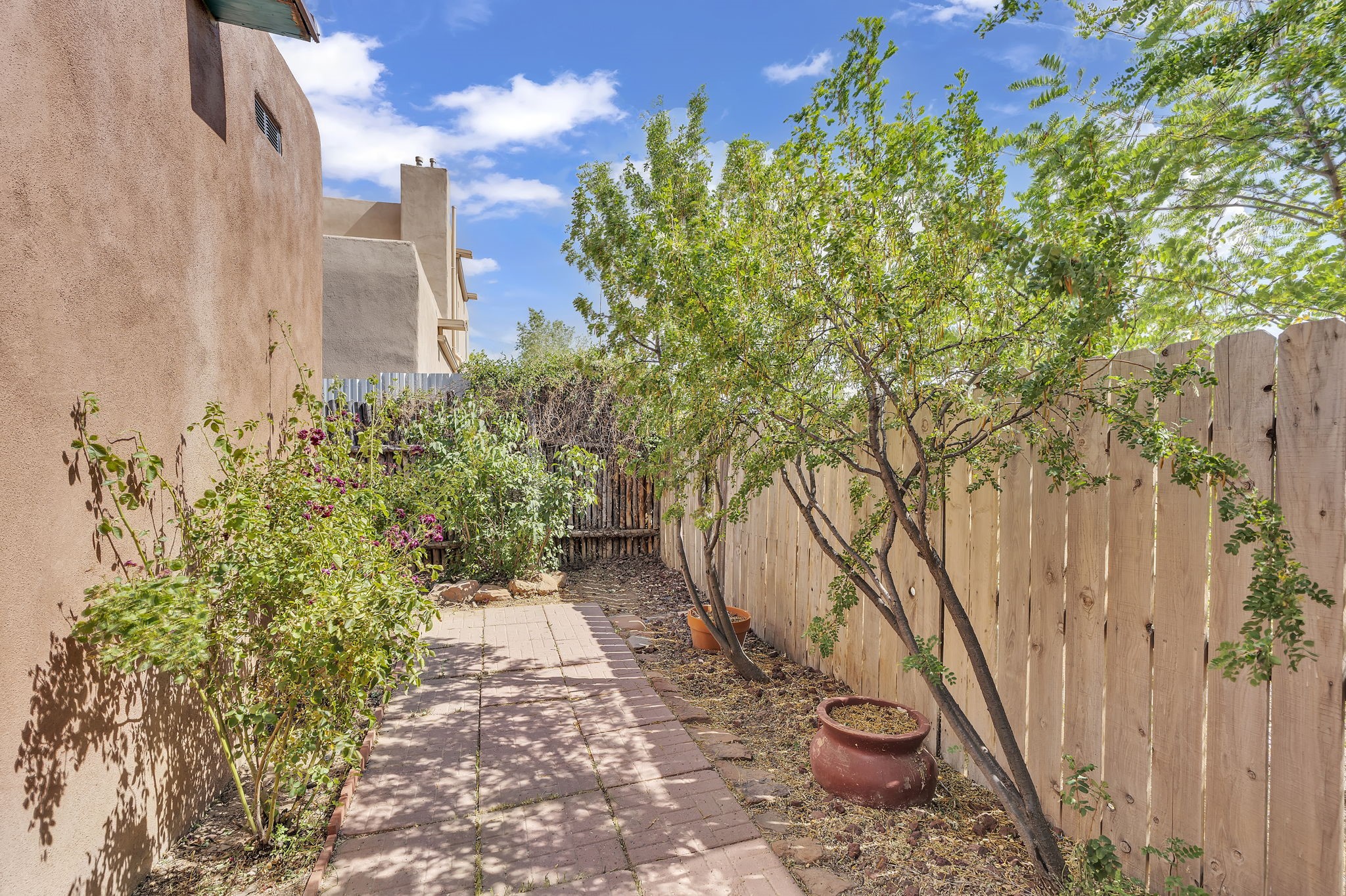 2450 CALLE CONTESSA