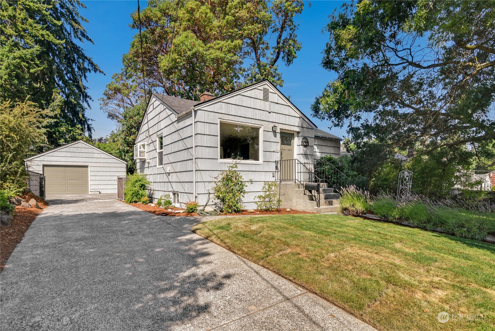 13651 1st Avenue SW