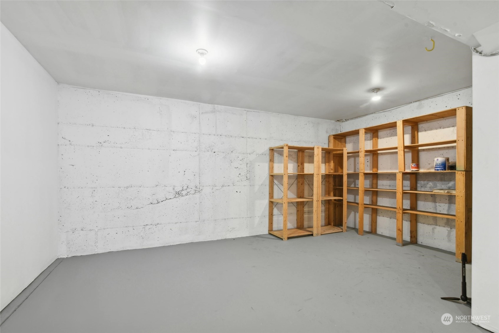 821 Sunset Boulevard NE Unit: E4