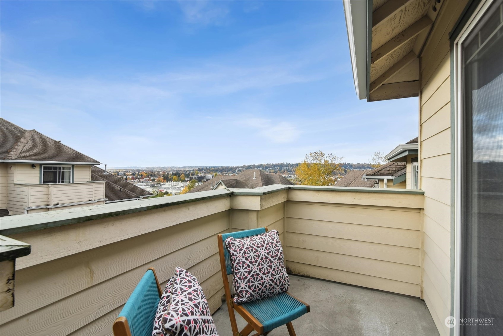 821 Sunset Boulevard NE Unit: E4