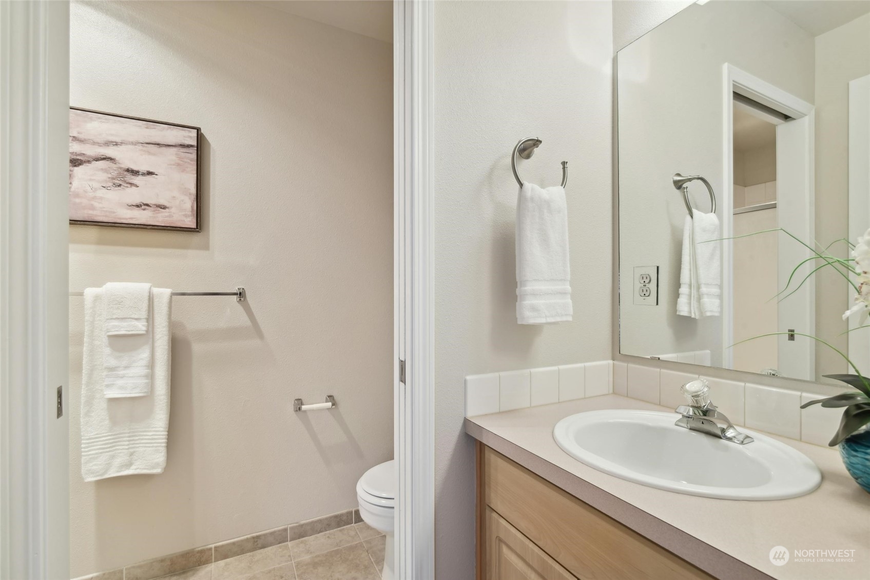 821 Sunset Boulevard NE Unit: E4