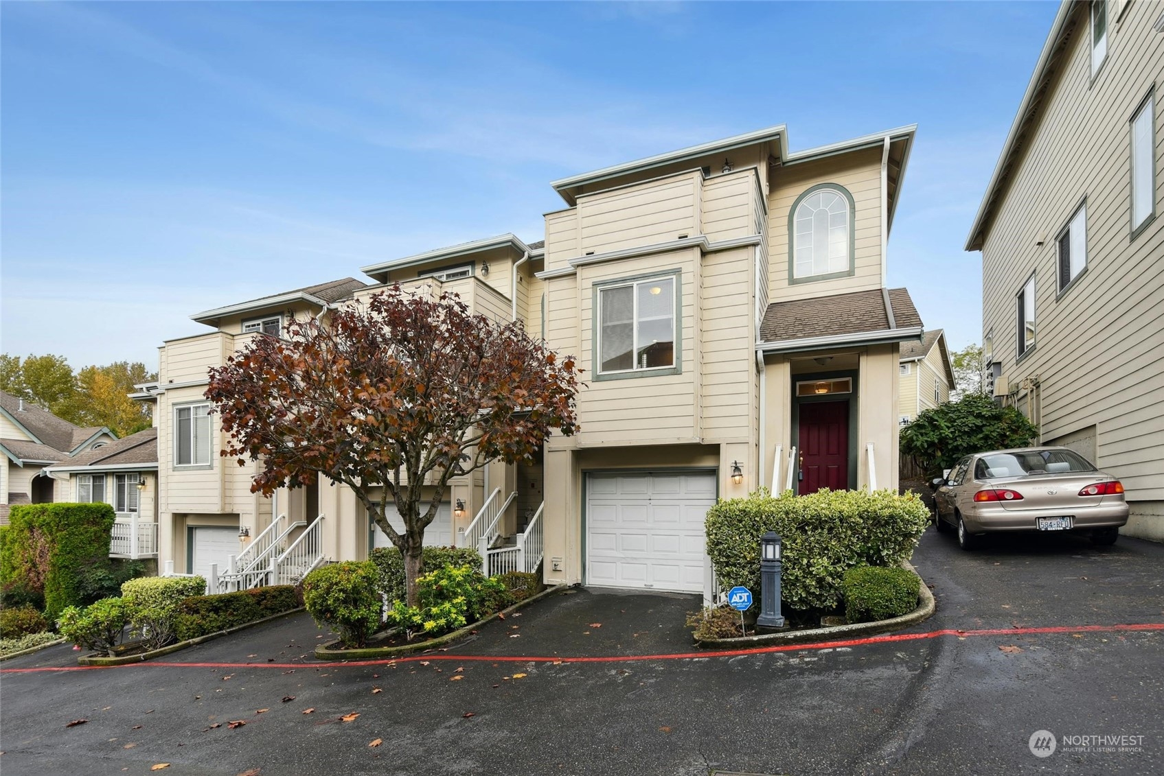 821 Sunset Boulevard NE Unit: E4