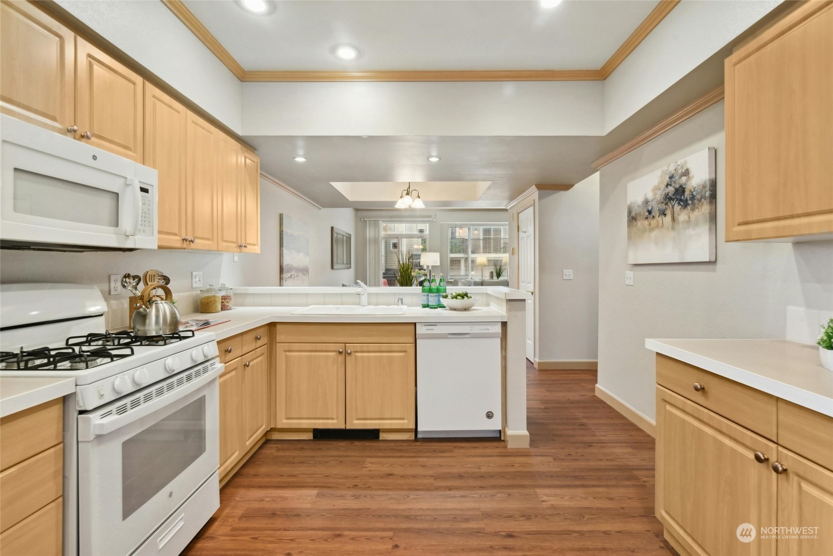 821 Sunset Boulevard NE Unit: E4