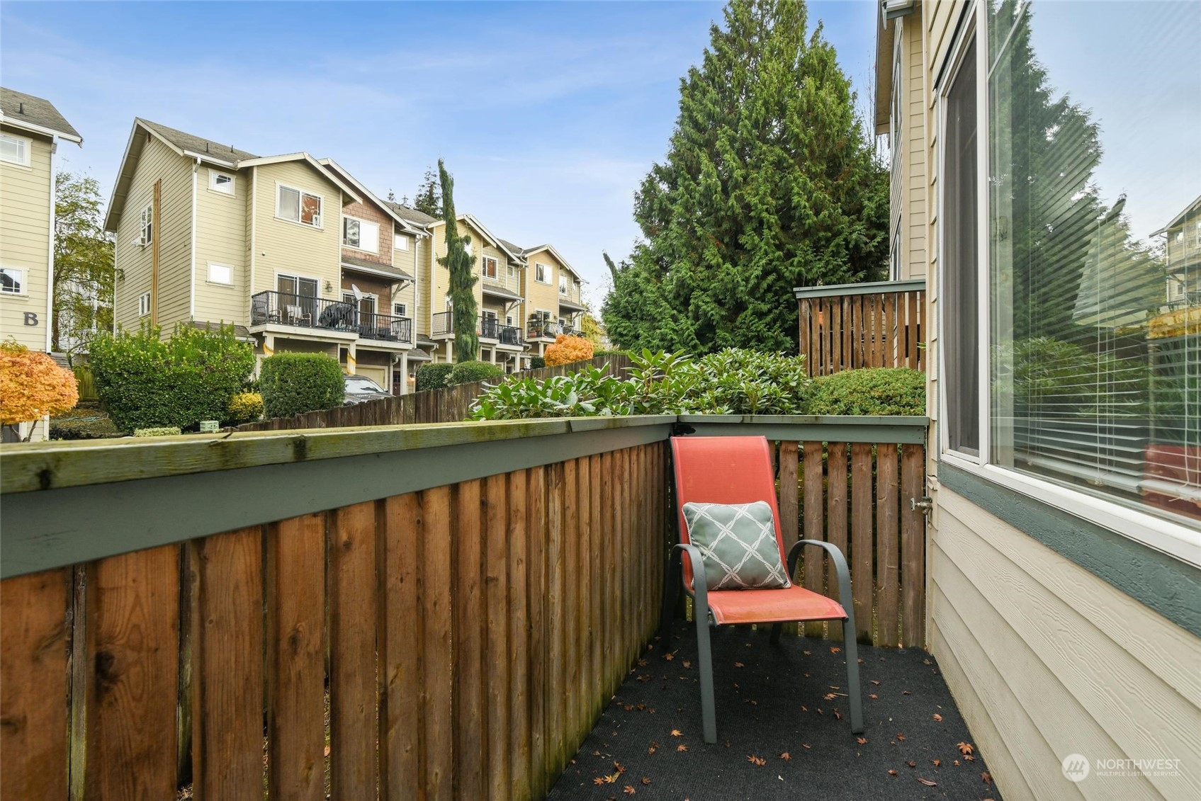 821 Sunset Boulevard NE Unit: E4