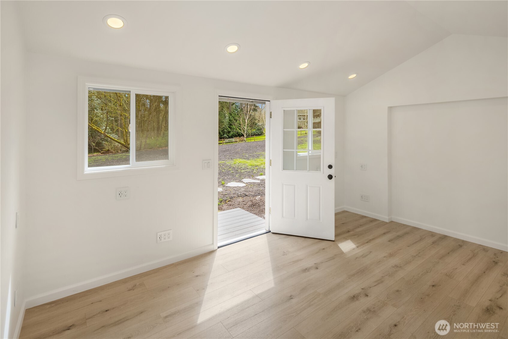 19420 160th Avenue NE
