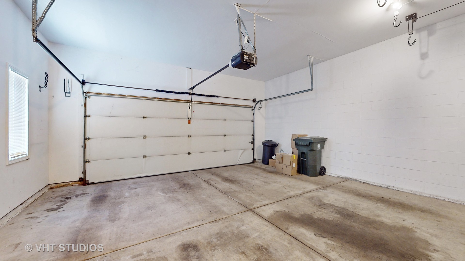 1116 Pine Oaks Circle