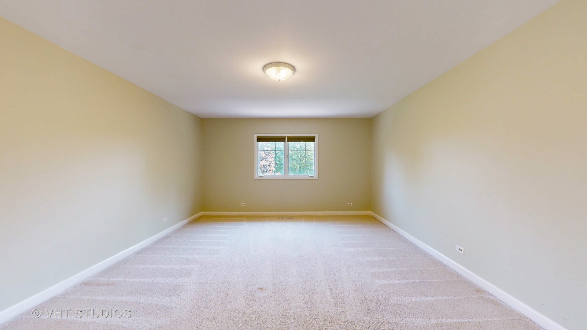 1116 Pine Oaks Circle