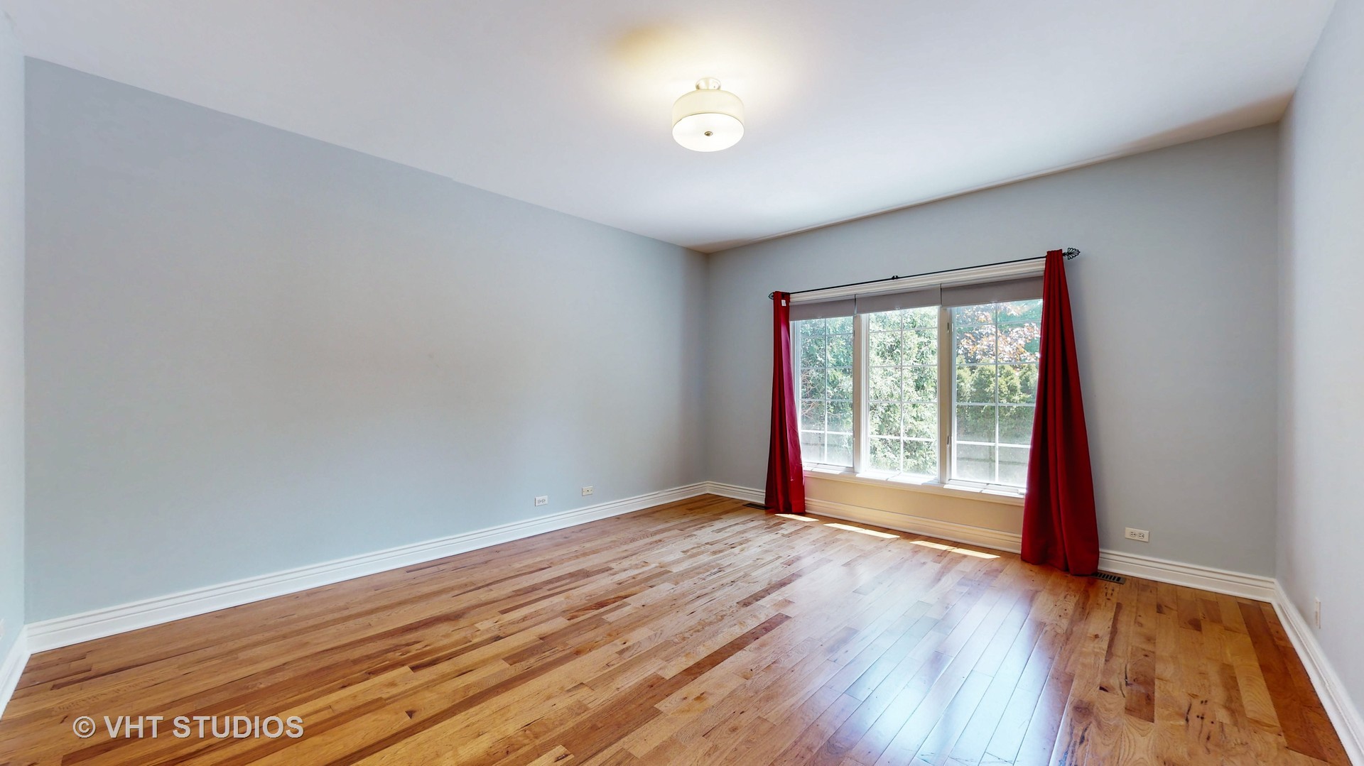 1116 Pine Oaks Circle