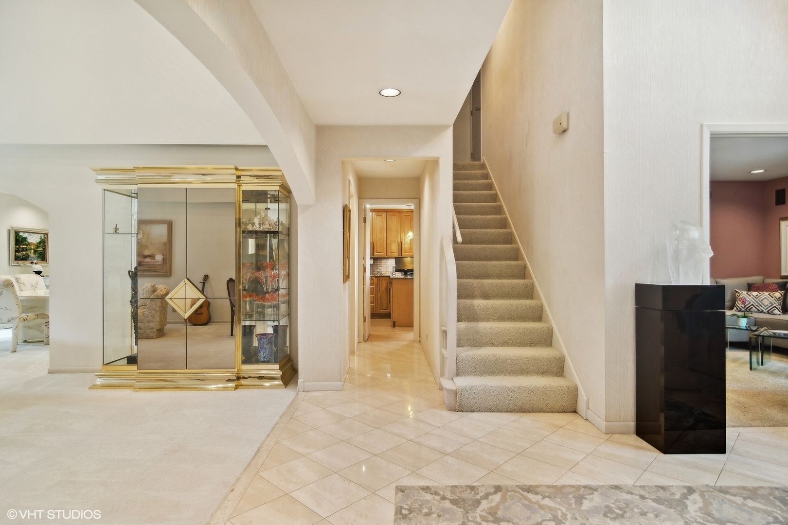 987 Coventry Lane