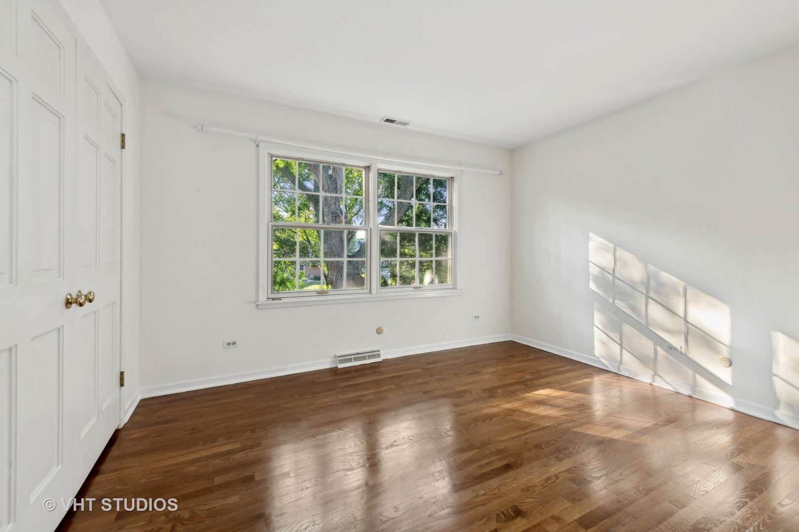 2434 Greenview Road