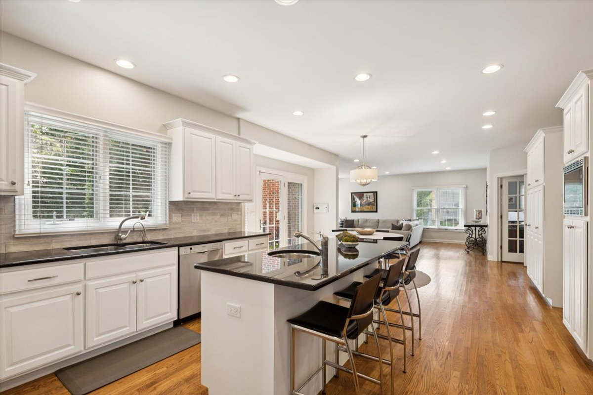 1131 Linden Avenue