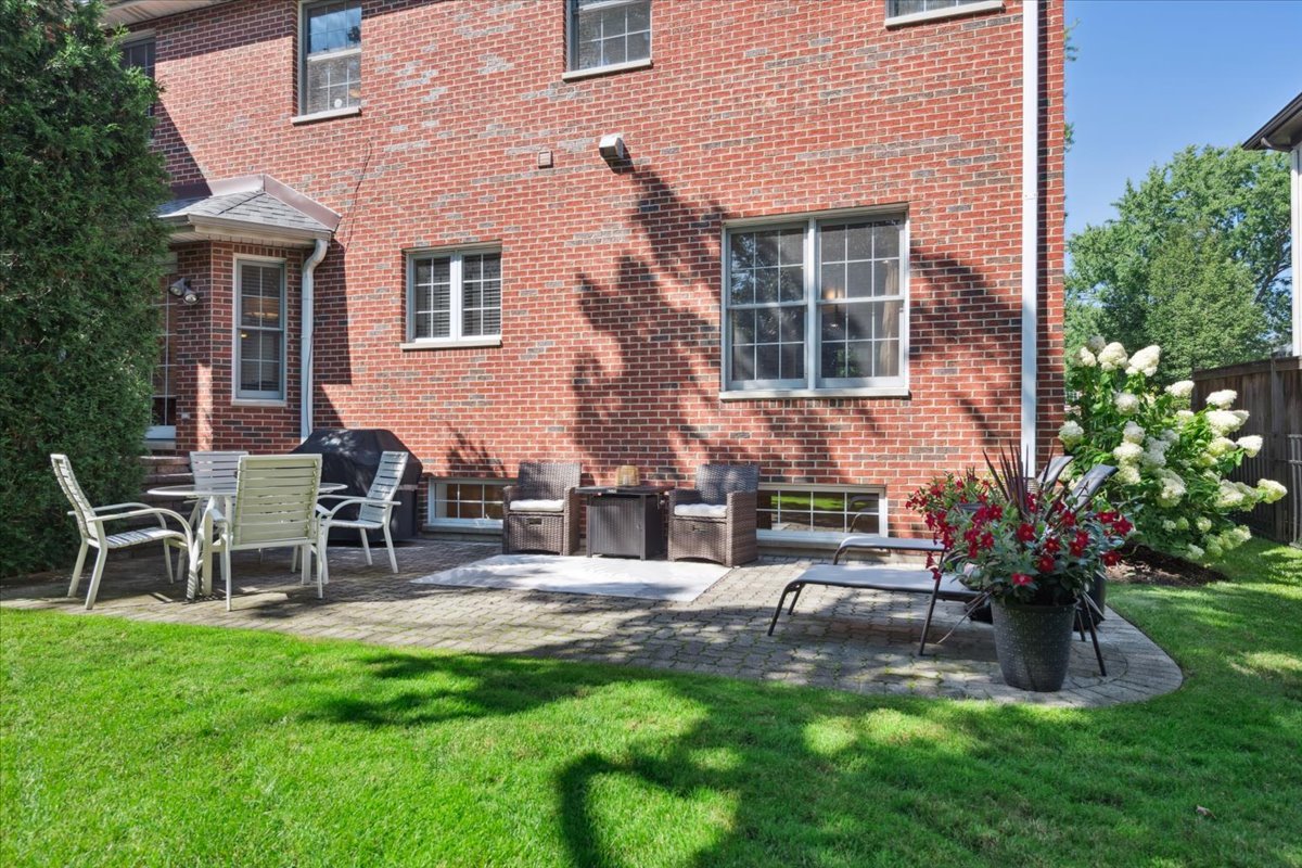 1131 Linden Avenue