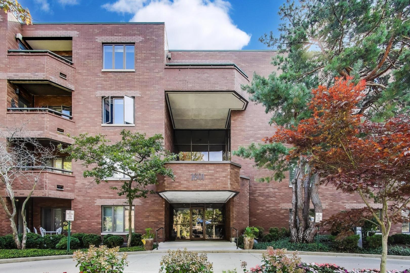 1601 Oakwood Avenue Unit: 406