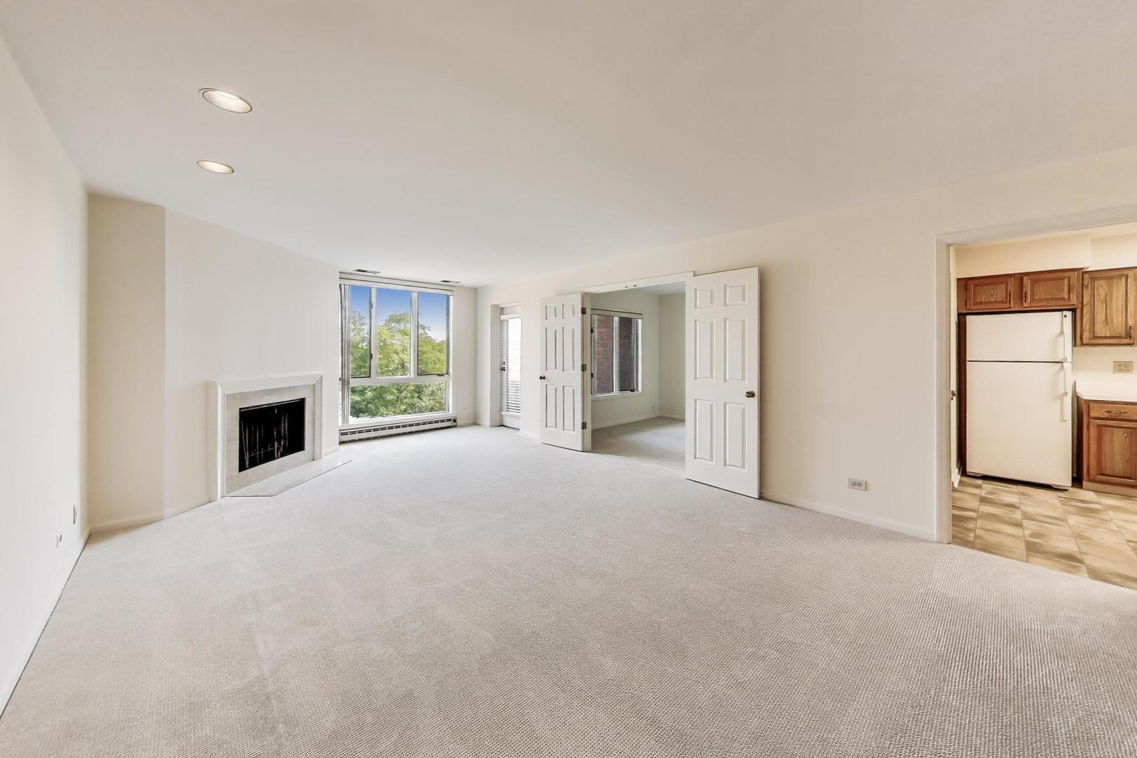 1601 Oakwood Avenue Unit: 406