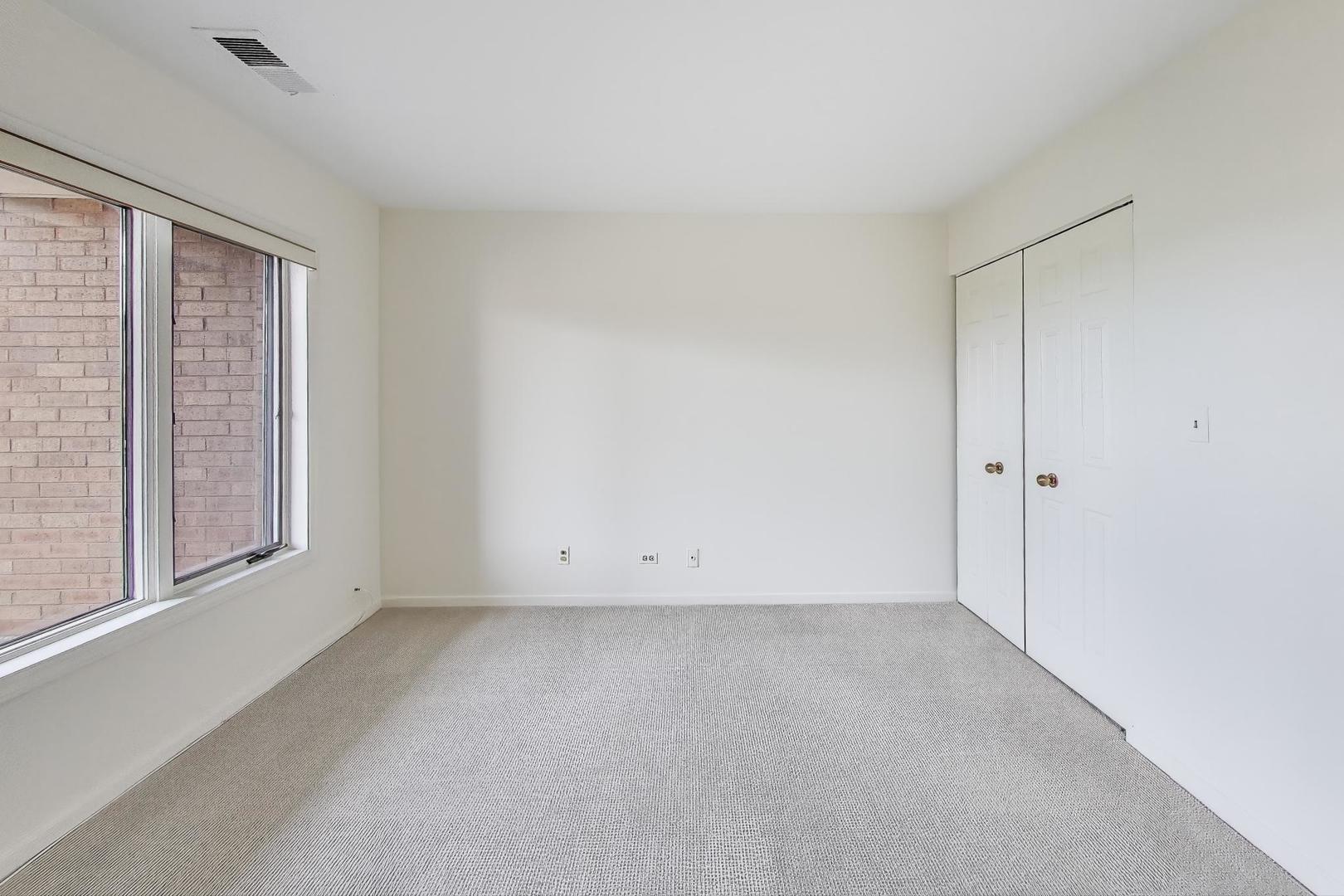 1601 Oakwood Avenue Unit: 406