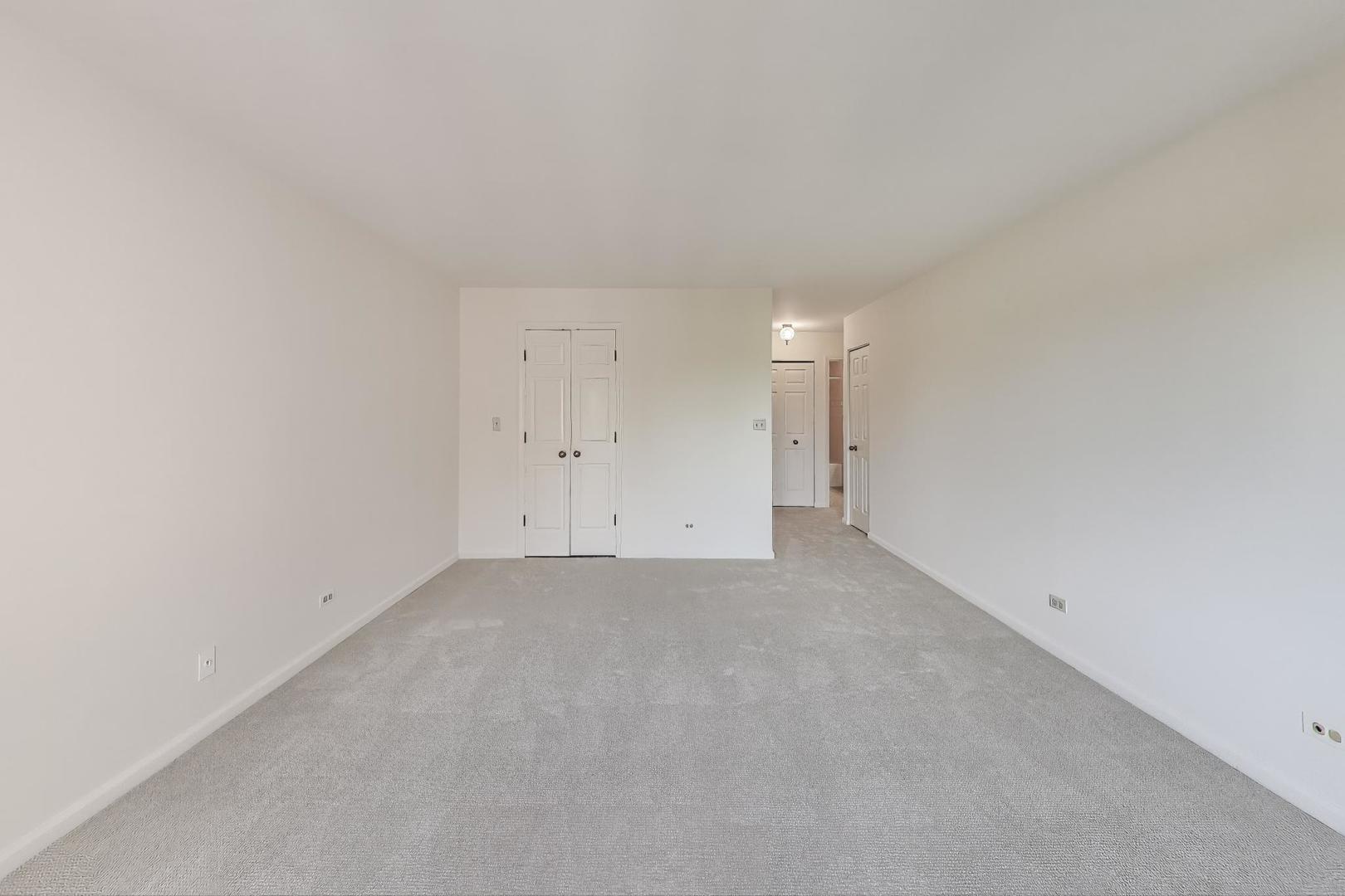1601 Oakwood Avenue Unit: 406