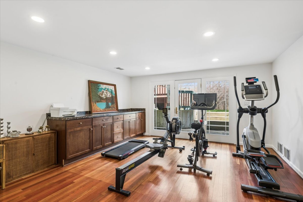 1311 Carlisle Place